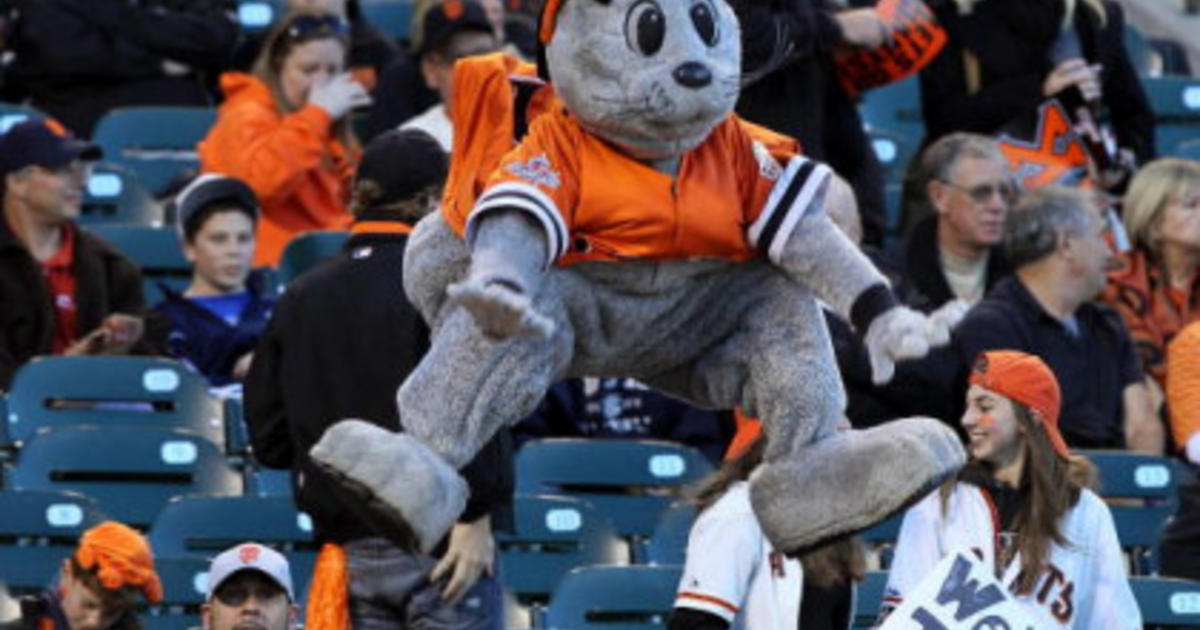 Giants' Lou Seal mascot makes it 13 straight years - Deseret News