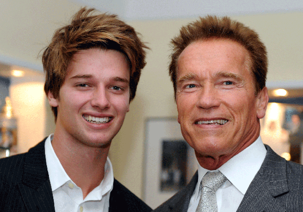 013-arnie--and-sion-AP11100.gif 
