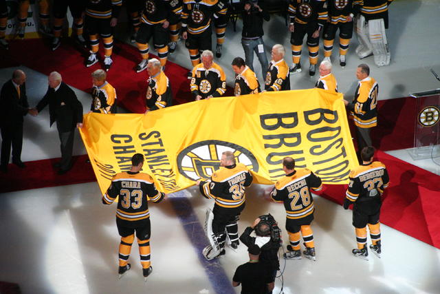 File:2011 Boston Bruins Banner Raising.jpg - Wikipedia