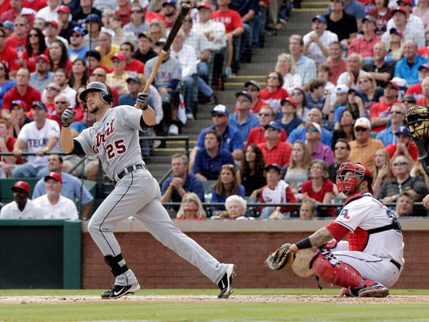 Ryan Raburn hits a three-run home run 