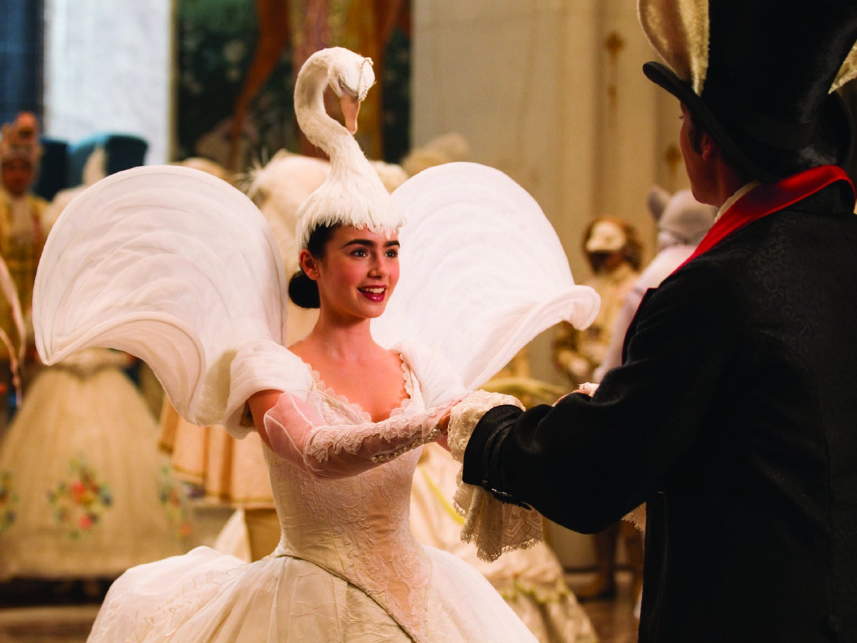 Sneak peek at new "Snow White" film