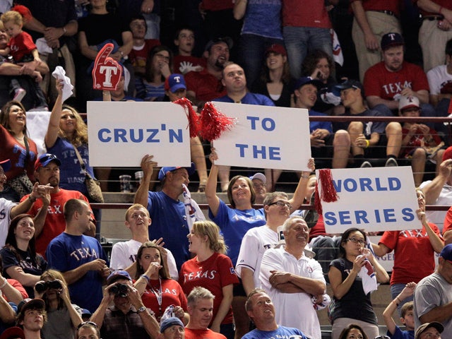 Texas Rangers fans react 