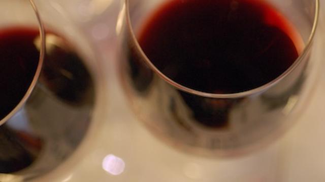 generic-red-wine-glass-cu.jpg 