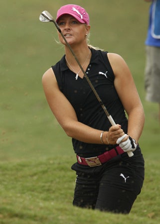 Anna Nordqvist chips onto the green 