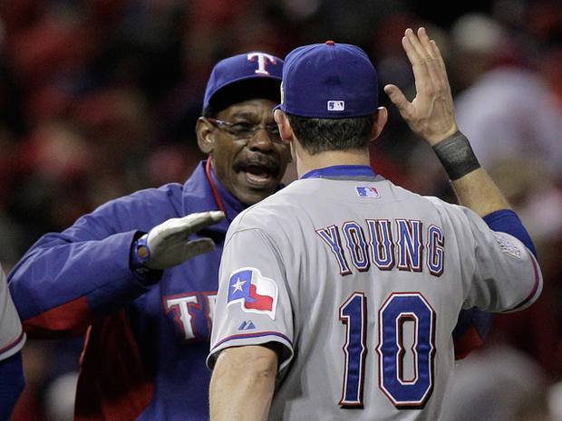 Ron Washington reacts with Michael Young 