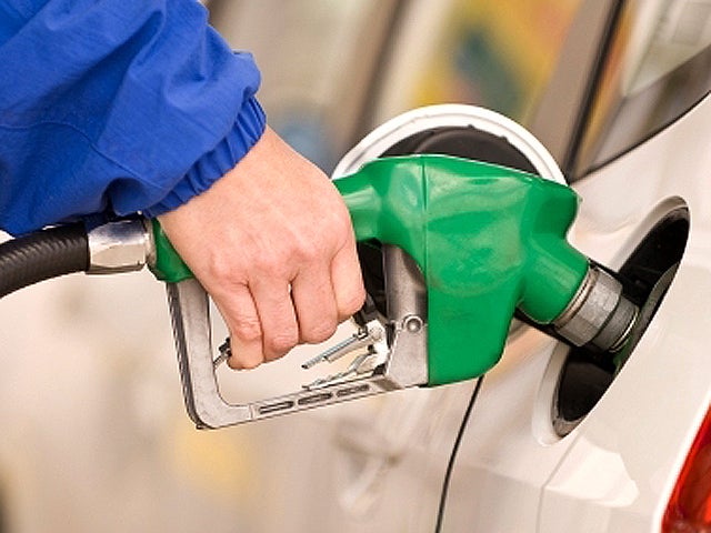 pumping gas, gas pump, stock, 4x3 