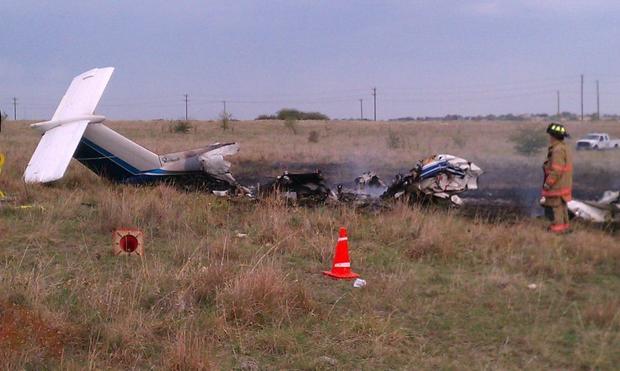 tarrant-county-plane-crash-wreckage-3.jpg 