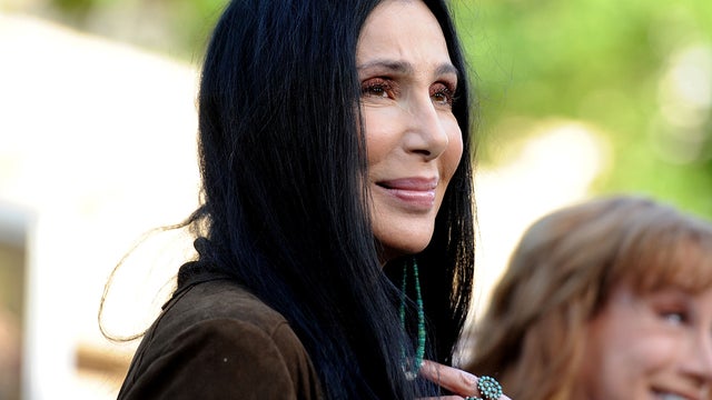 Cher.jpg 