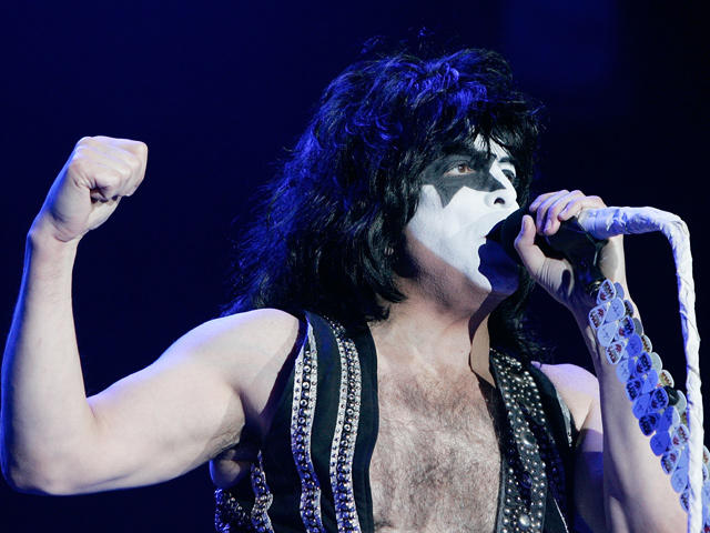 Paul Stanley of KISS welcomes fourth child - CBS News