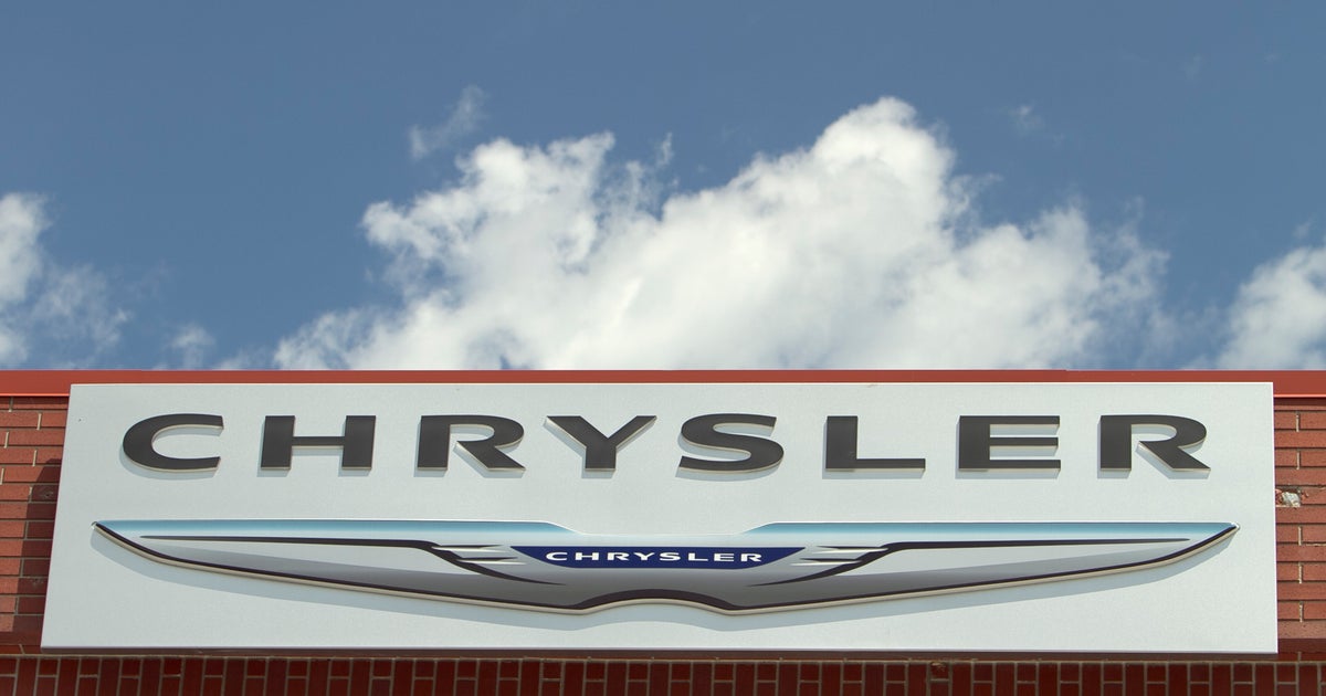 Chrysler caps turnaround year with strong December - CBS News
