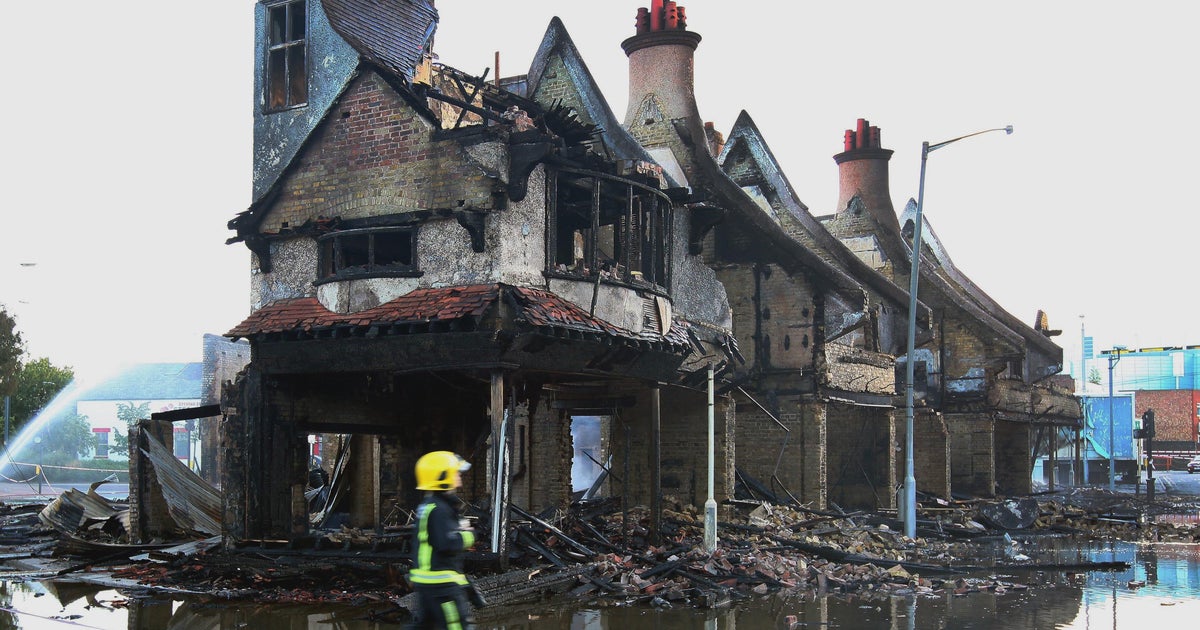 Nearly 2,000 convicted so far over London riots - CBS News