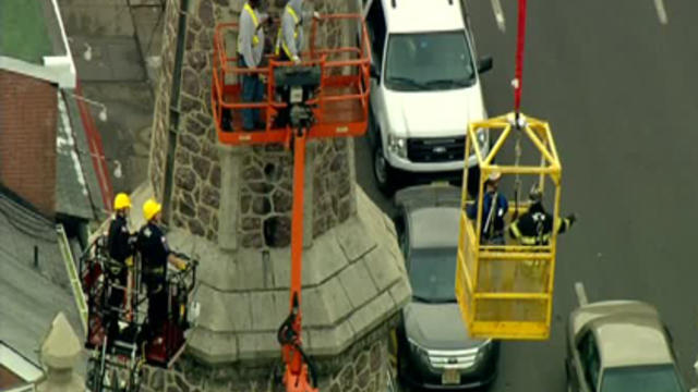 steeple-crane-basket-to-rescue.jpg 