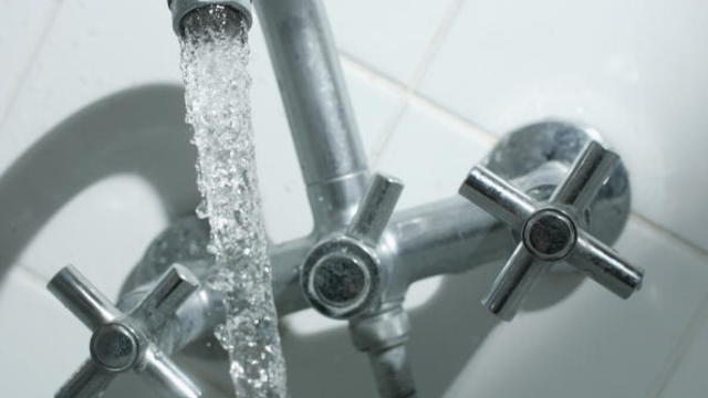 water-faucet1.jpg 