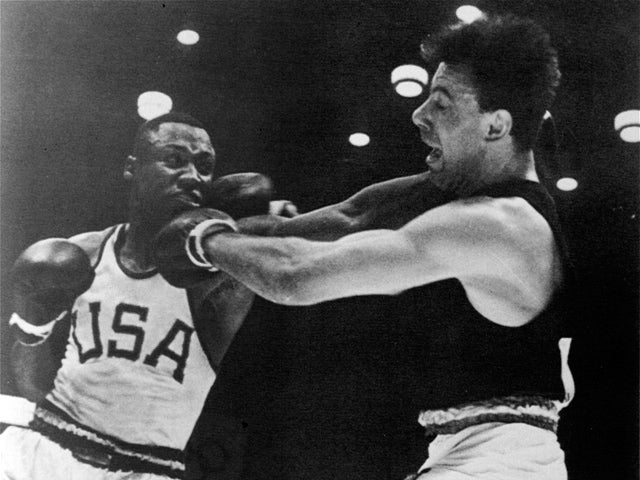 Joe Frazier wins Gold Metal 