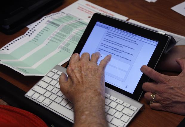 Oregon uses iPads to help disabled voters mark ballots 