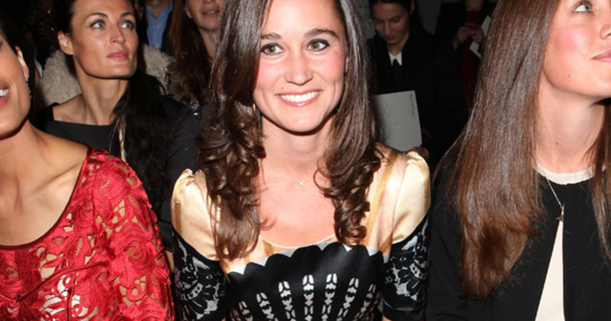 Photo of Pippa Middleton partying in a bra emerges