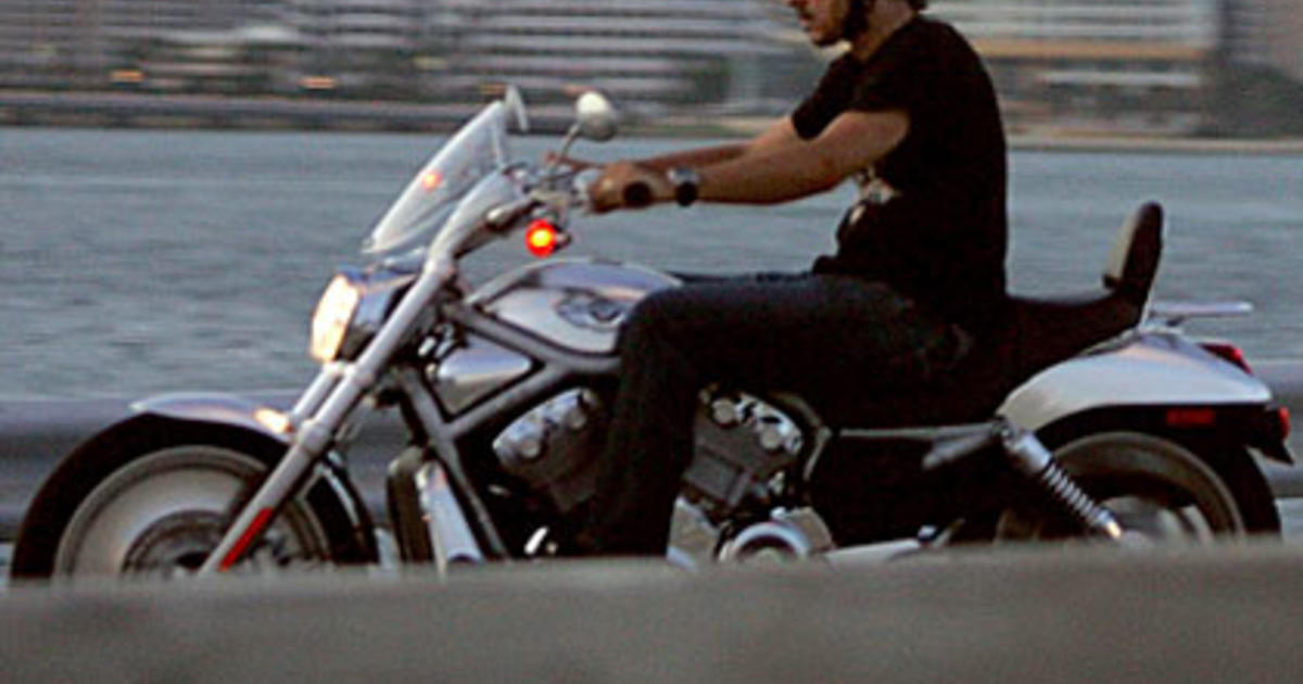 Lawmakers Consider Changes To Mass. Motorcycle Helmet Law - CBS Boston