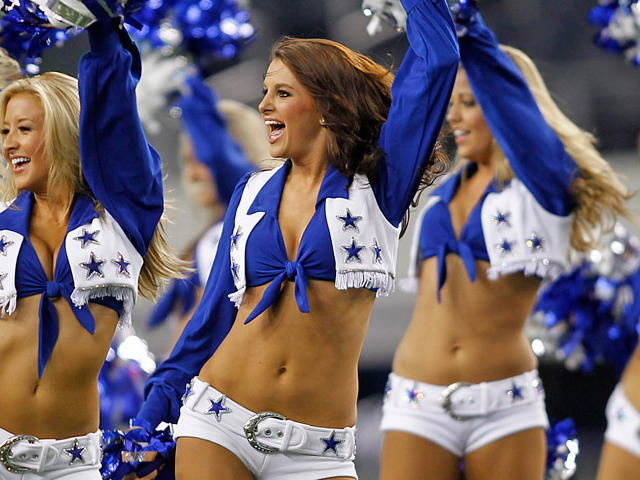 Dallas Cowboys cheerleader forced to delete Twitter account - CBS News