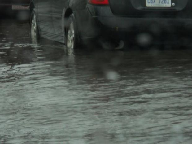 m-39-flooding-and-flooded-streets-near-outer-dr-m-39-11-29-11-005.jpg 