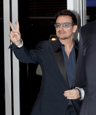 027-bono.gif 