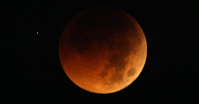 Last full lunar eclipse for 3 years this weekend - CBS News