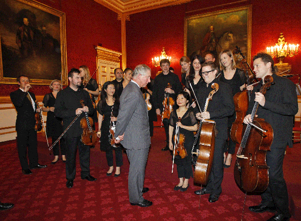 021-charles-and-orchestra.gif 