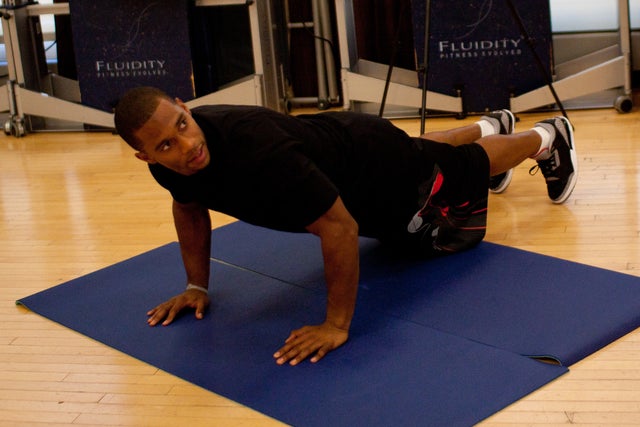 victor_cruz_pushup.jpg 