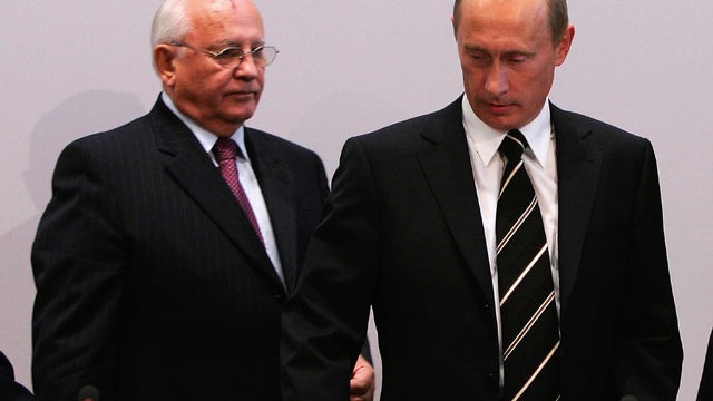 Gorbachev_Putin_t72134006.jpg 