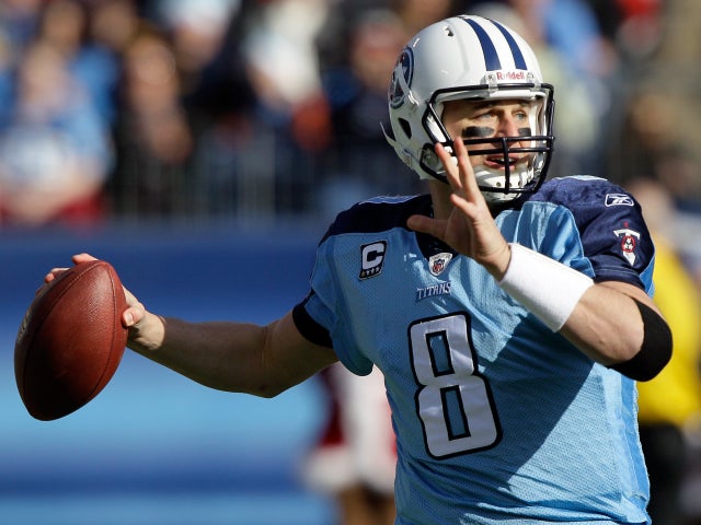 Matt Hasselbeck passes  