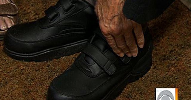 GPS shoes help Alzheimer's patients, caretakers CBS News