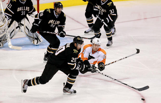 Flyers 4, Stars 1 - December 21, 2011 