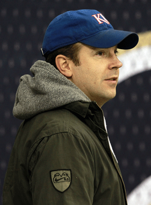 014-giants--sudeikis1342339.gif 