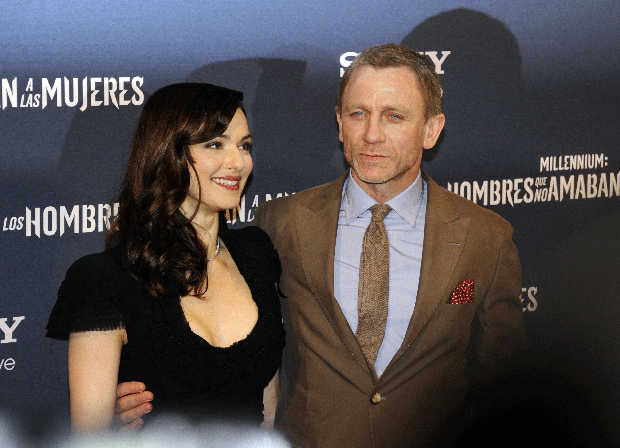 001-craig-and-wief.gif 