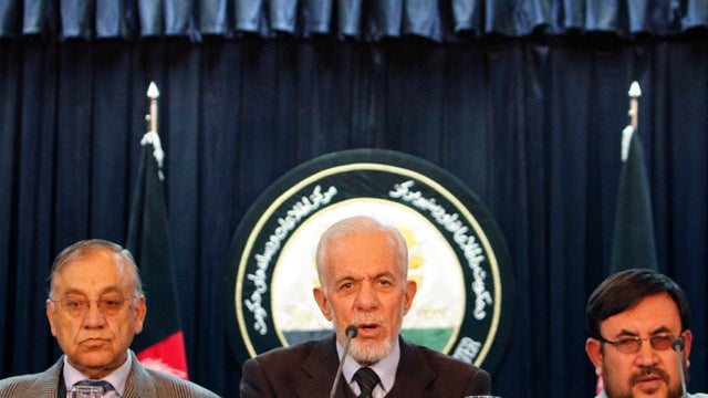 120107-Afghan_commission-AP120107111979.jpg 