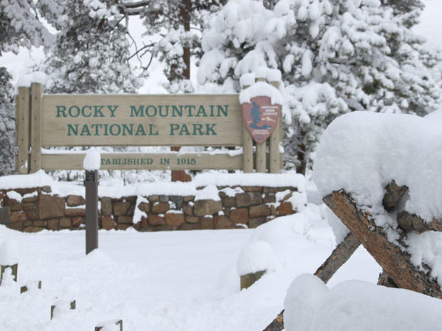 rocky-mountain-national-park-sign1.jpg 