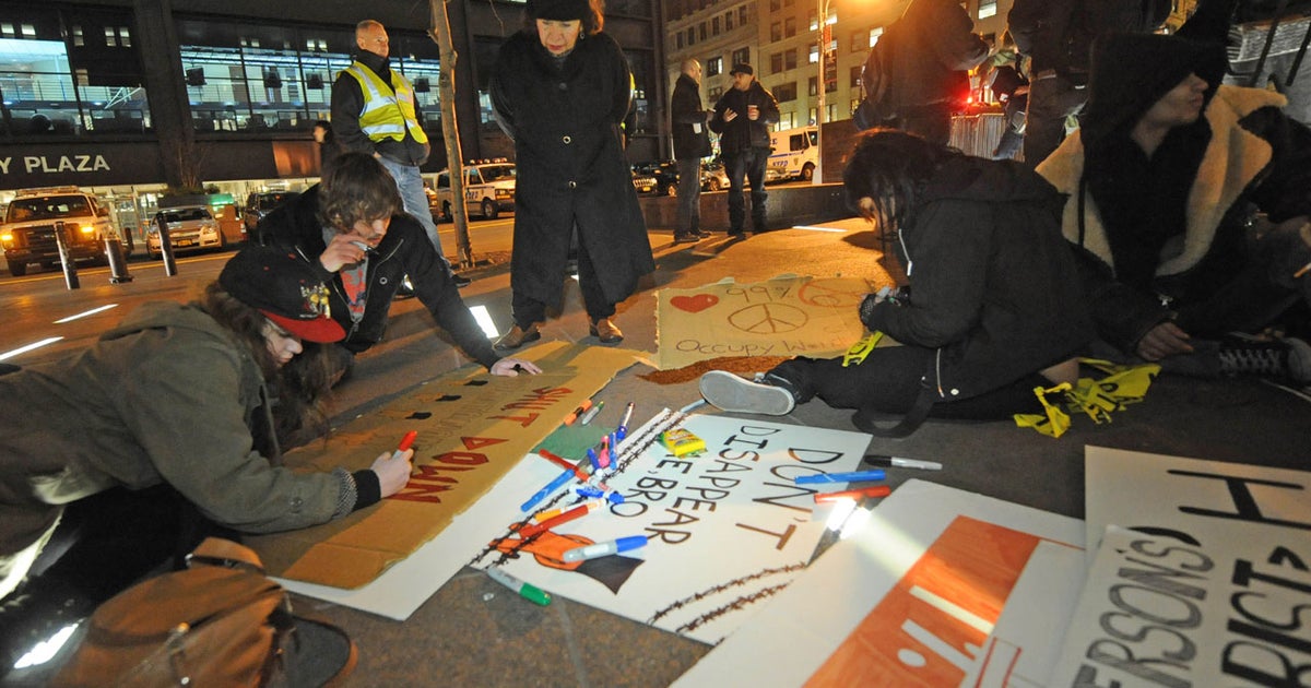Occupy Wall Street returns to Zuccotti Park - CBS News