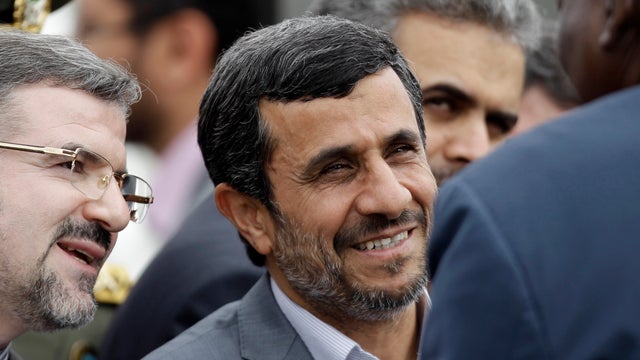 Ahmadinejad in Cuba 