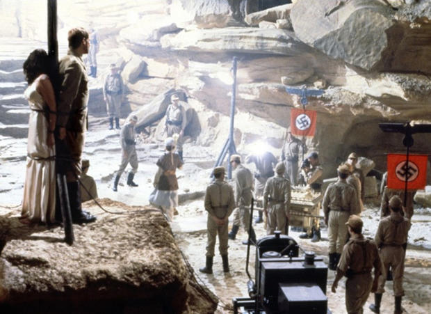 SM_Spielberg_Raiders.jpg 