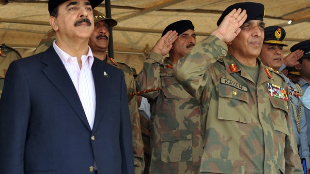Pakistani Prime Minister Yousuf Raza Gilani and Pakistani Army Chief General Ashfaq Kayani 