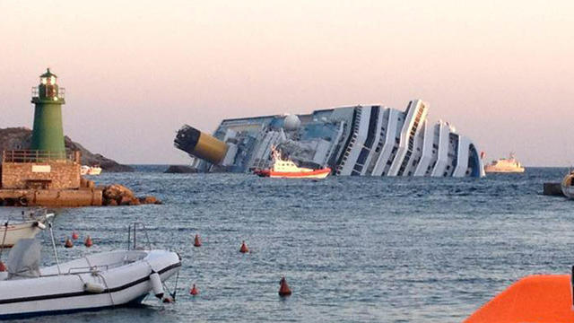 costa-concordia-luxury-cruise-ship-crash-in-italy.jpg 