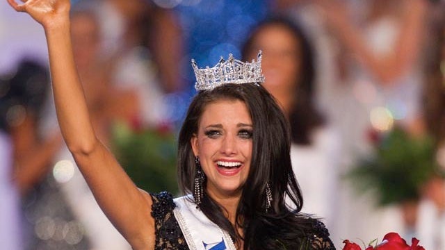 120114-Miss_America-AP12011404434.jpg 
