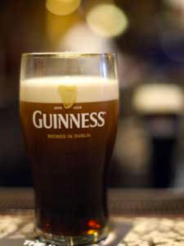 3/7 Food &amp; Drink - Slainte Irish Pub - Guiness 