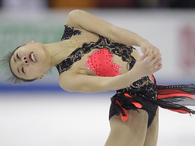 Zhang Kexin performs in the women's free skating event 