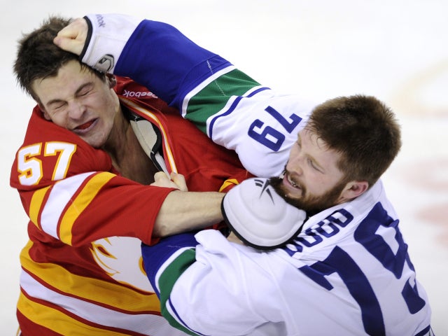 Mike Duco and Lance Bouma fight 