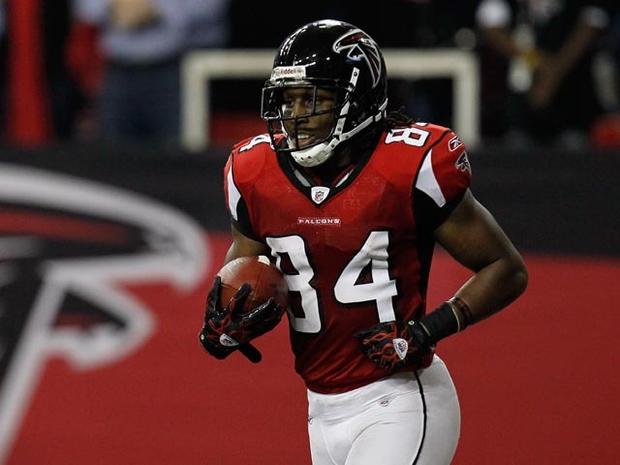 ATLANTA, GA - DECEMBER 15: Roddy White #84 of the Atlanta Falcons scores on a 29-yard touchdown reception in the third quarter against the Jacksonville Jaguars at the Georgia Dome on December 15, 2011 in Atlanta, Georgia. (Photo by Kevin C. Cox/Getty Images) 