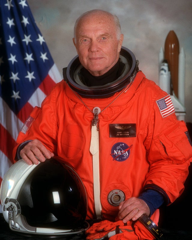 Glenn_Space_Shuttle_suit_-_NASA.jpg