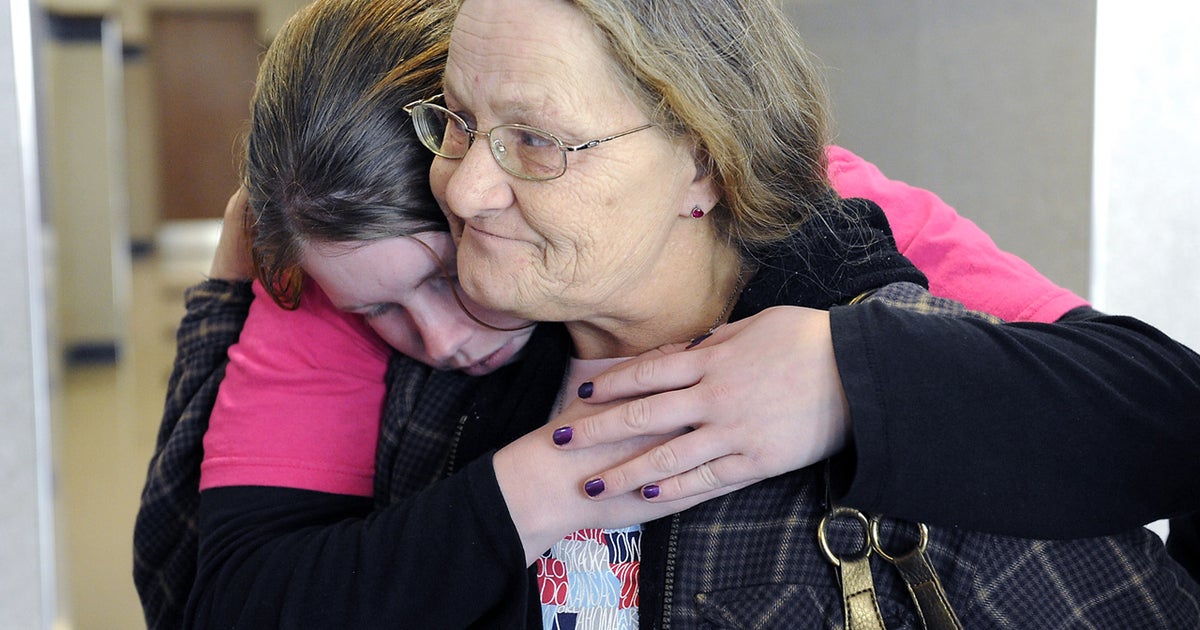 Ky. woman faces life for cutting baby out of womb - CBS News