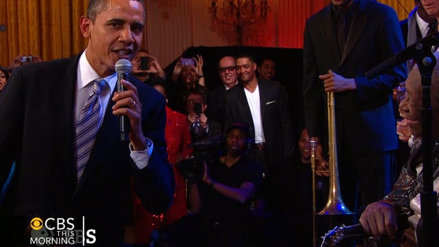 ctm_0222_OBAMA_SINGS.jpg 