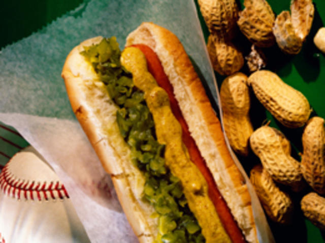 7 Surprising Sales Lessons from a Fenway Park Hot Dog Vendor - BenchmarkONE