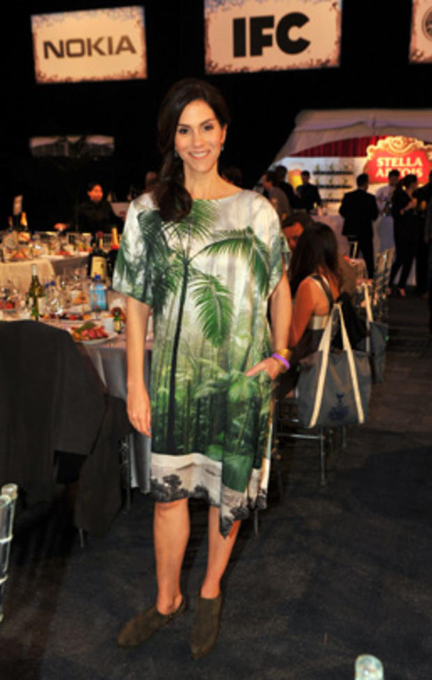 Jami Gertz poses in the audience at the Independent Spirit Awards  